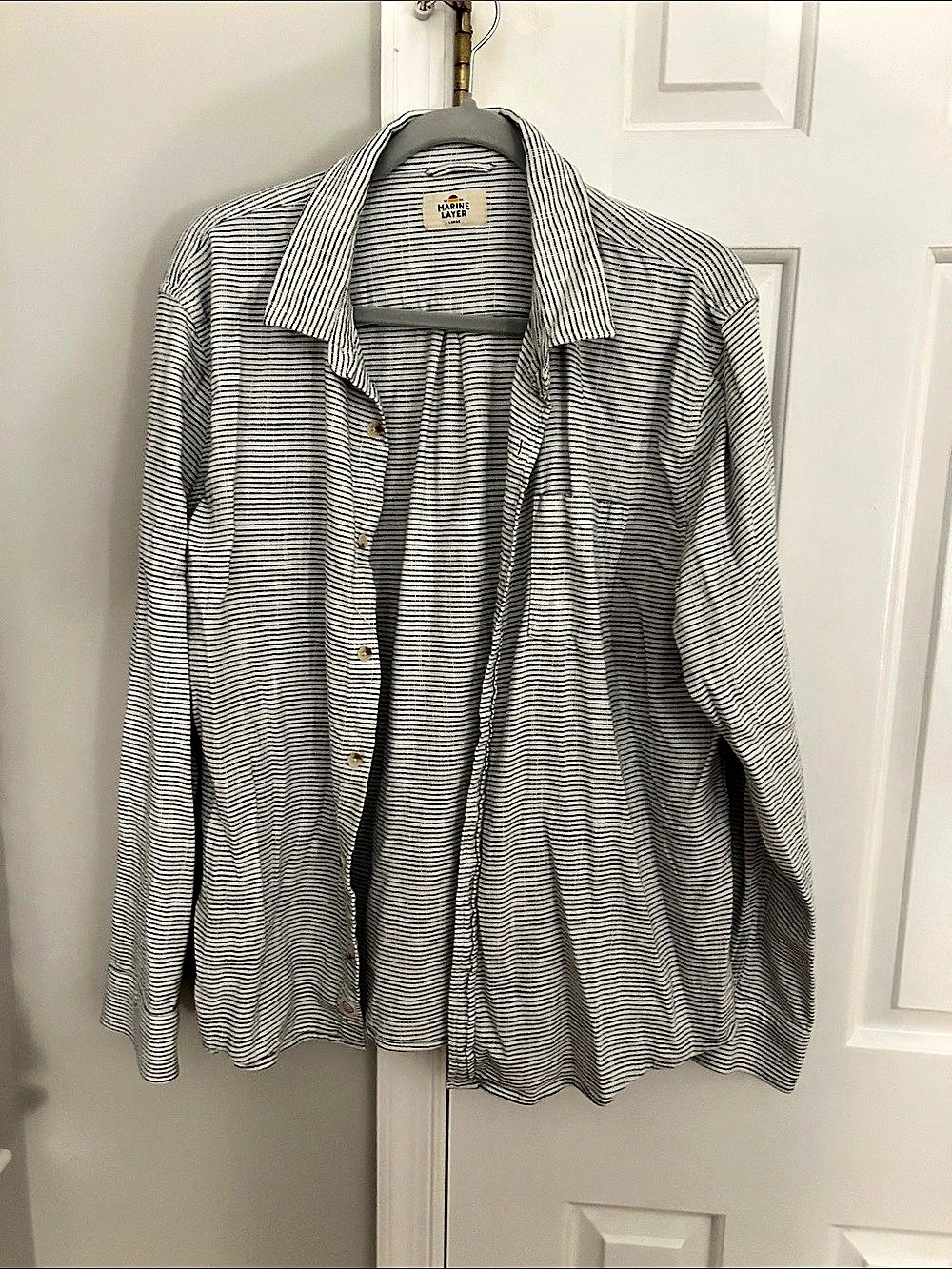 Marine Layer Men's Striped Button Down Shirt in White & Black Size Large
